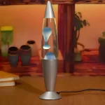 Metal base wax lamp
